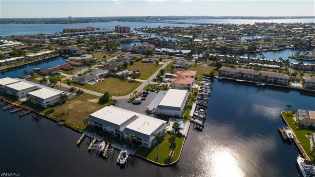 4104 SE 18th Ave, Unit 2D, Cape Coral, FL 33904 Photo