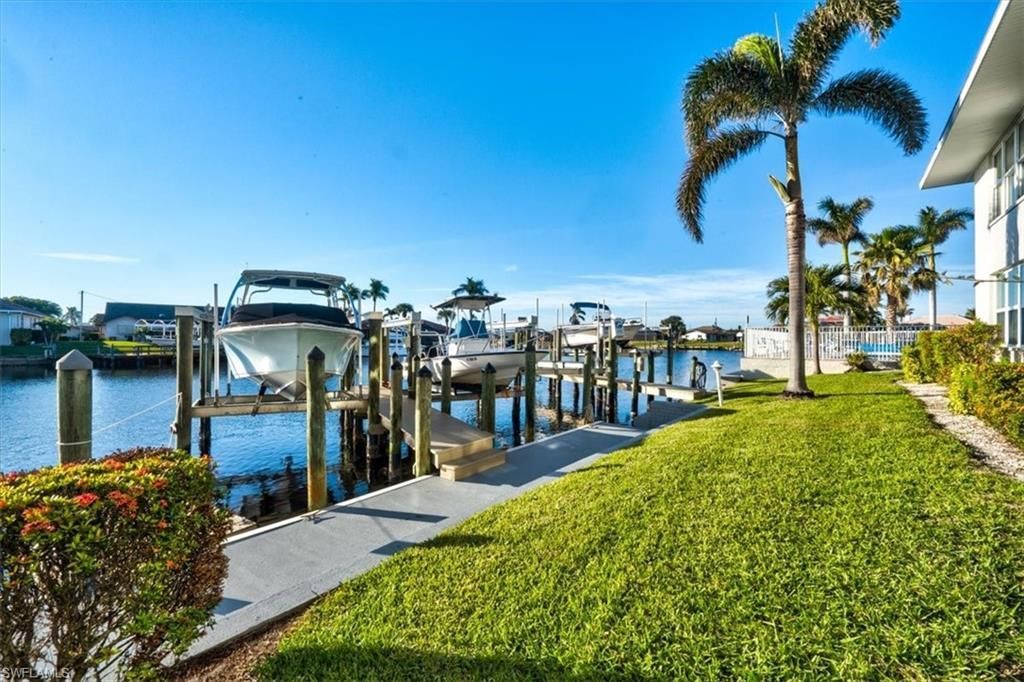 4104 SE 18th Ave, Unit 2D, Cape Coral, FL 33904 Photo