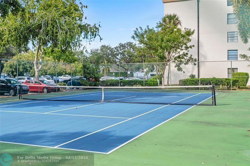 6193 Rock Island Road, Unit 512, Tamarac, FL 33319 Photo