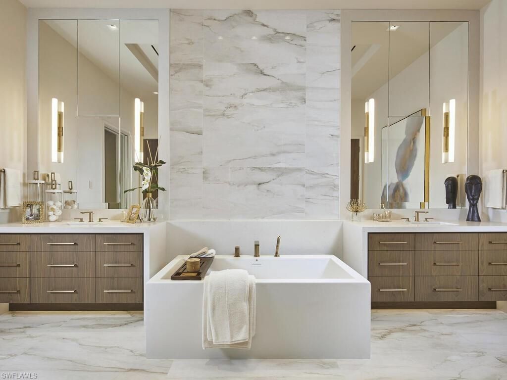 477 3rd St N, Naples, FL 34102 Photo