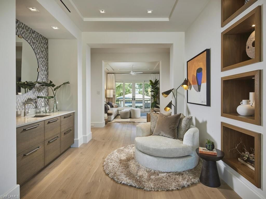 477 3rd St N, Naples, FL 34102 Photo