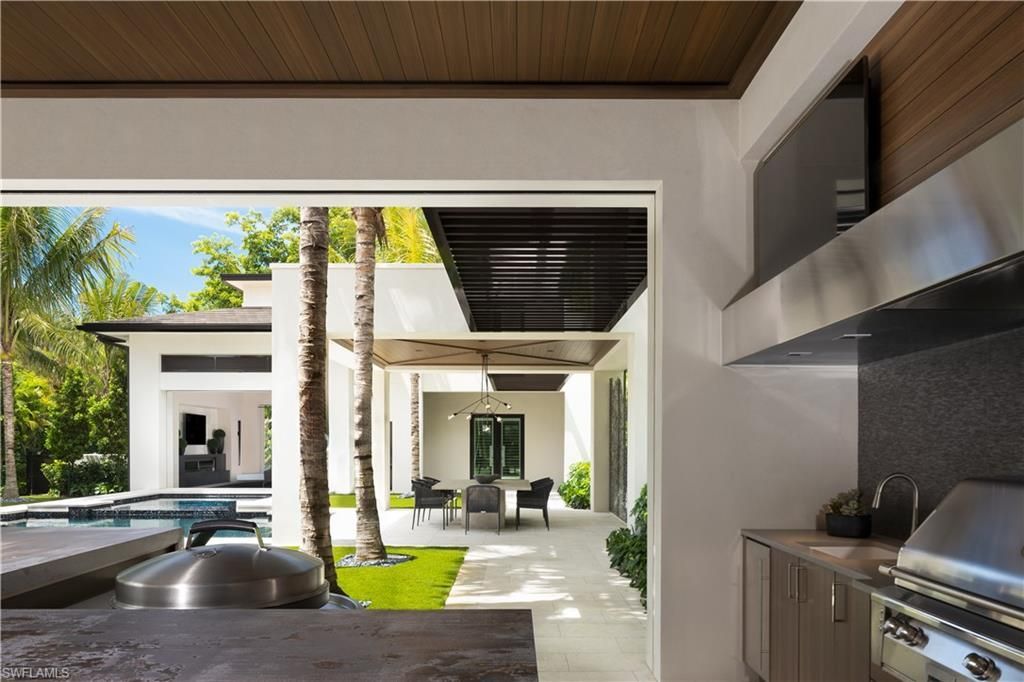 477 3rd St N, Naples, FL 34102 Photo