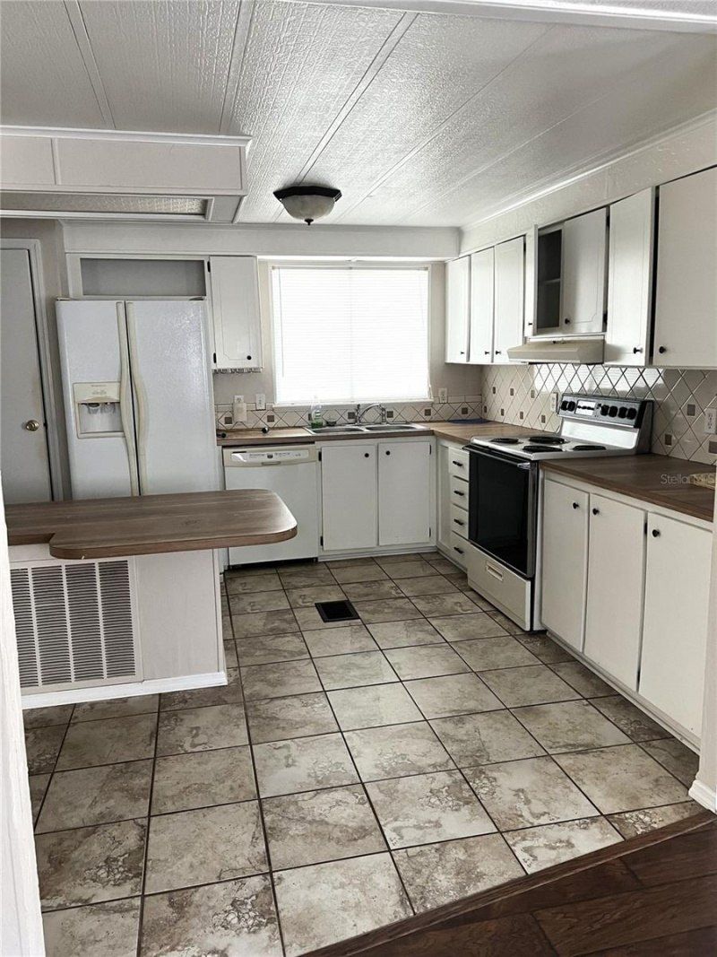 5020 Sydney Road, Plant City, FL 33566 Photo