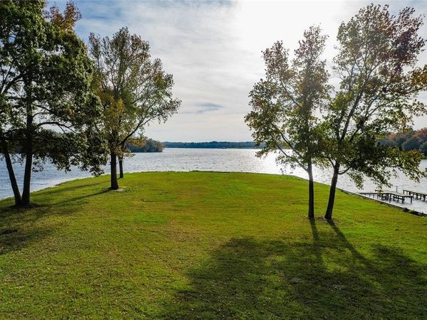 2707 Hopson Drive, Athens, TX 75752