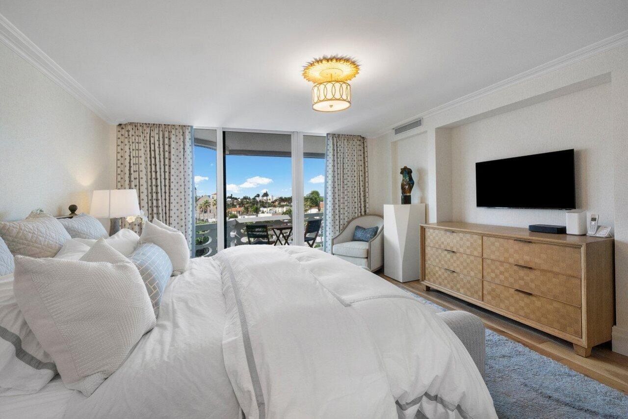 130 Sunrise Avenue, Unit 616, Palm Beach, FL 33480 Photo