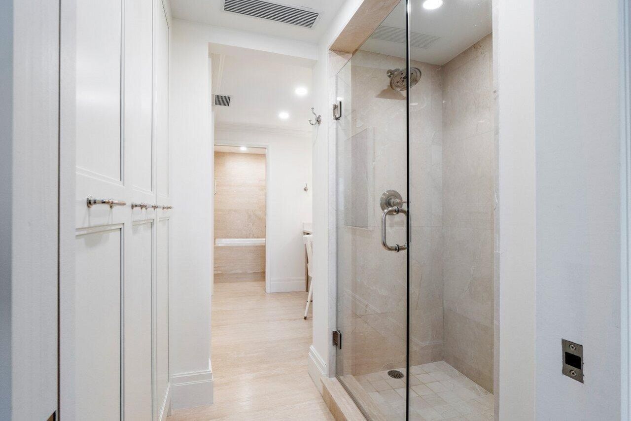 130 Sunrise Avenue, Unit 616, Palm Beach, FL 33480 Photo