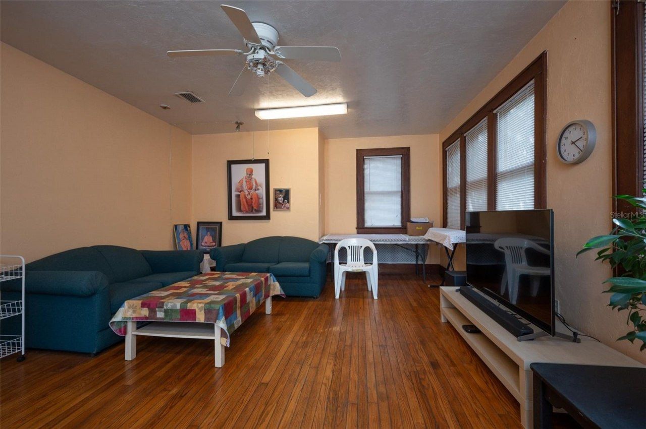 4016 NW 6th Street, Gainesville, FL 32609 Photo