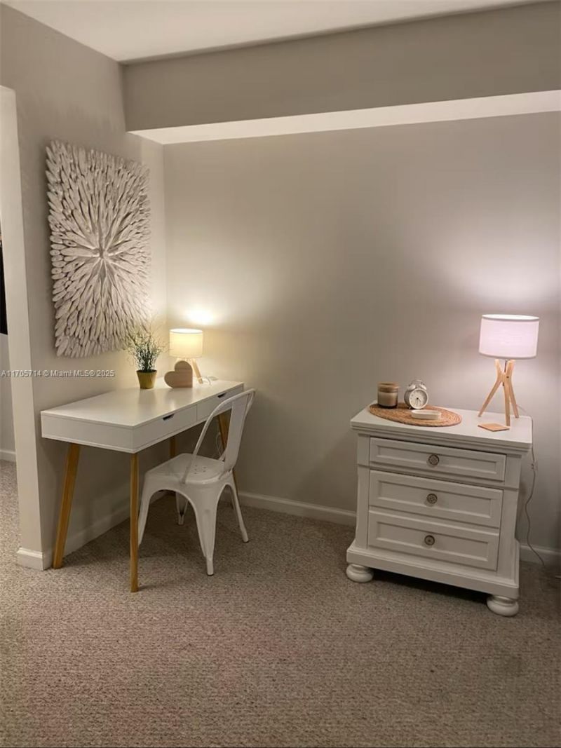 1200 Brickell Bay Dr, Unit 3220, Miami, FL 33131 Photo