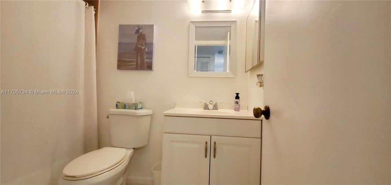 10304 Sunrise Lakes Blvd, Unit 211, Sunrise, FL 33322 Photo