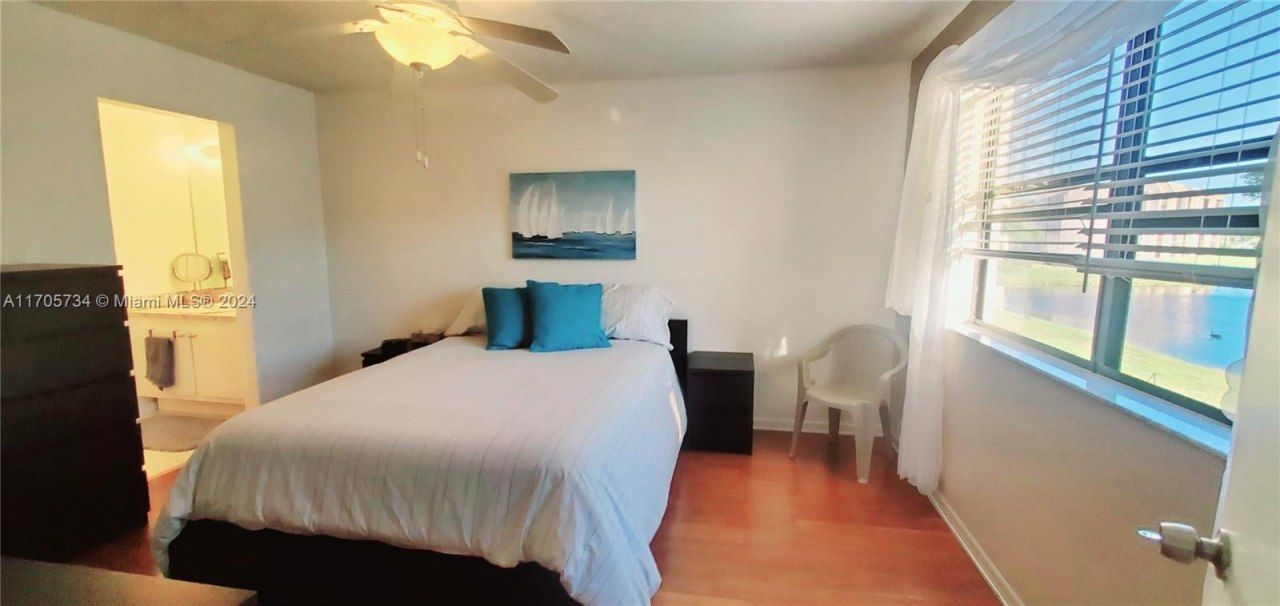 10304 Sunrise Lakes Blvd, Unit 211, Sunrise, FL 33322 Photo