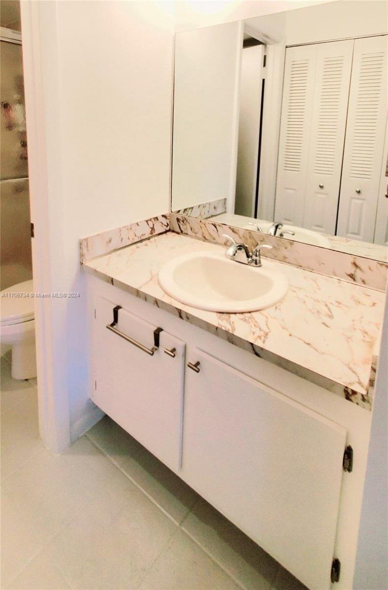 10304 Sunrise Lakes Blvd, Unit 211, Sunrise, FL 33322 Photo