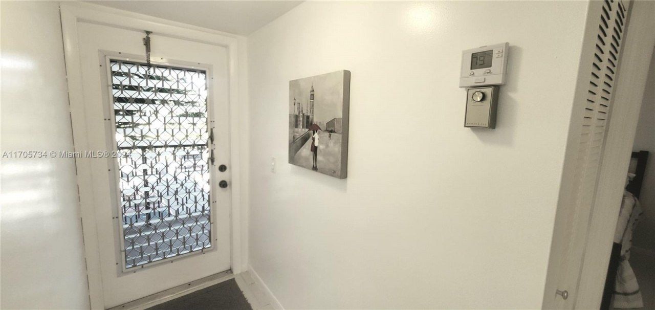 10304 Sunrise Lakes Blvd, Unit 211, Sunrise, FL 33322 Photo