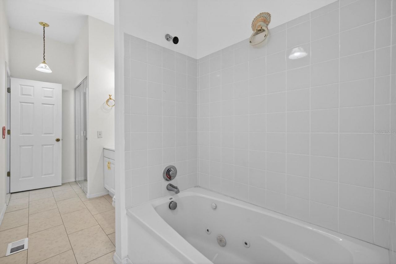 5300 N Ocean Shore Boulevard, Palm Coast, FL 32137 Photo