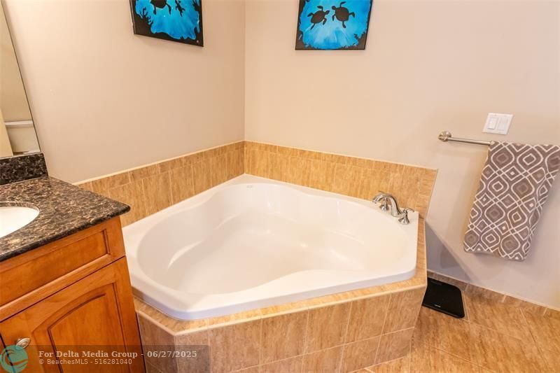 3909 NE 21st Avenue, Unit 4, Fort Lauderdale, FL 33308 Photo