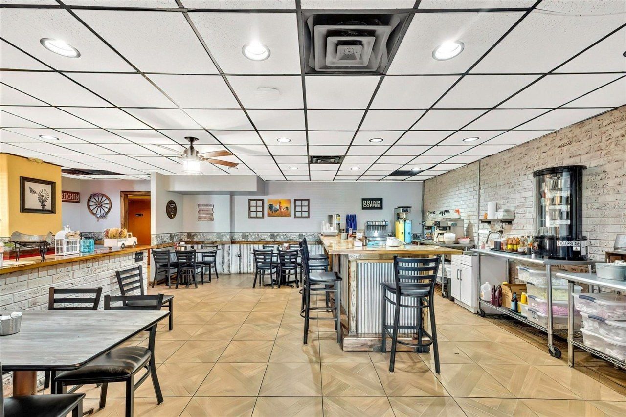 104 Us Highway 41 S, Inverness, FL 34450 Photo