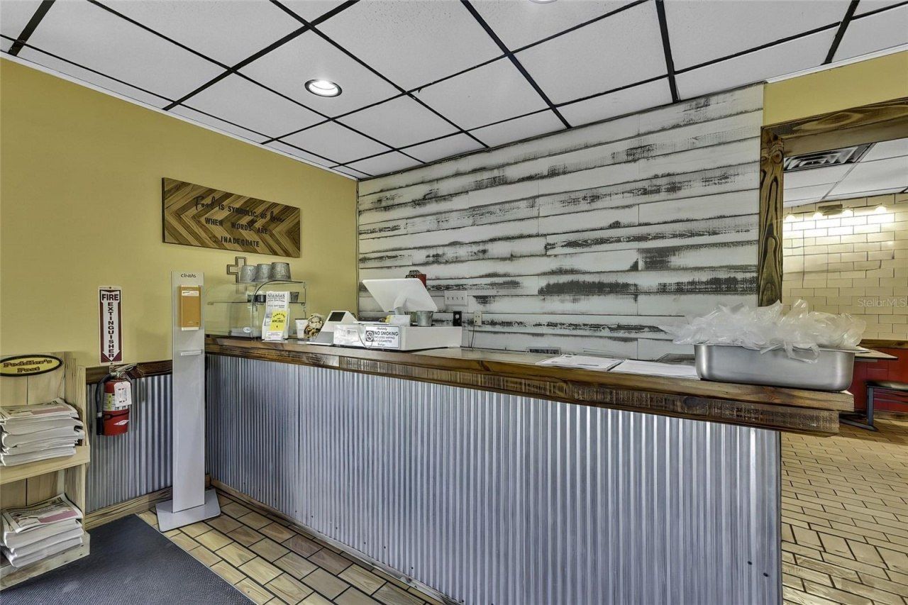 104 Us Highway 41 S, Inverness, FL 34450 Photo