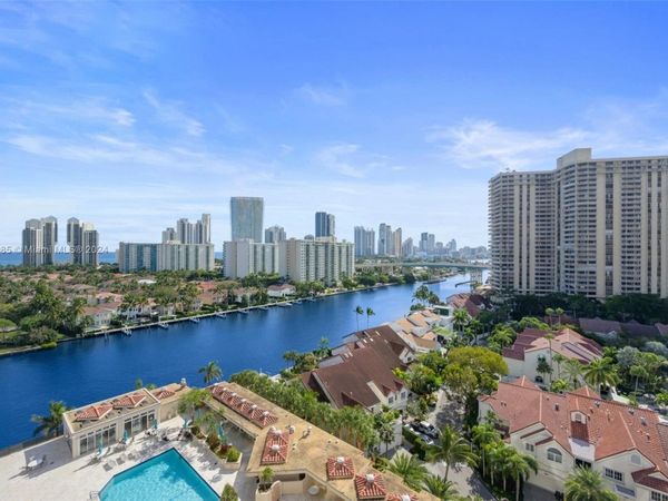 19667 Turnberry Way, Unit 14C, Aventura, FL 33180