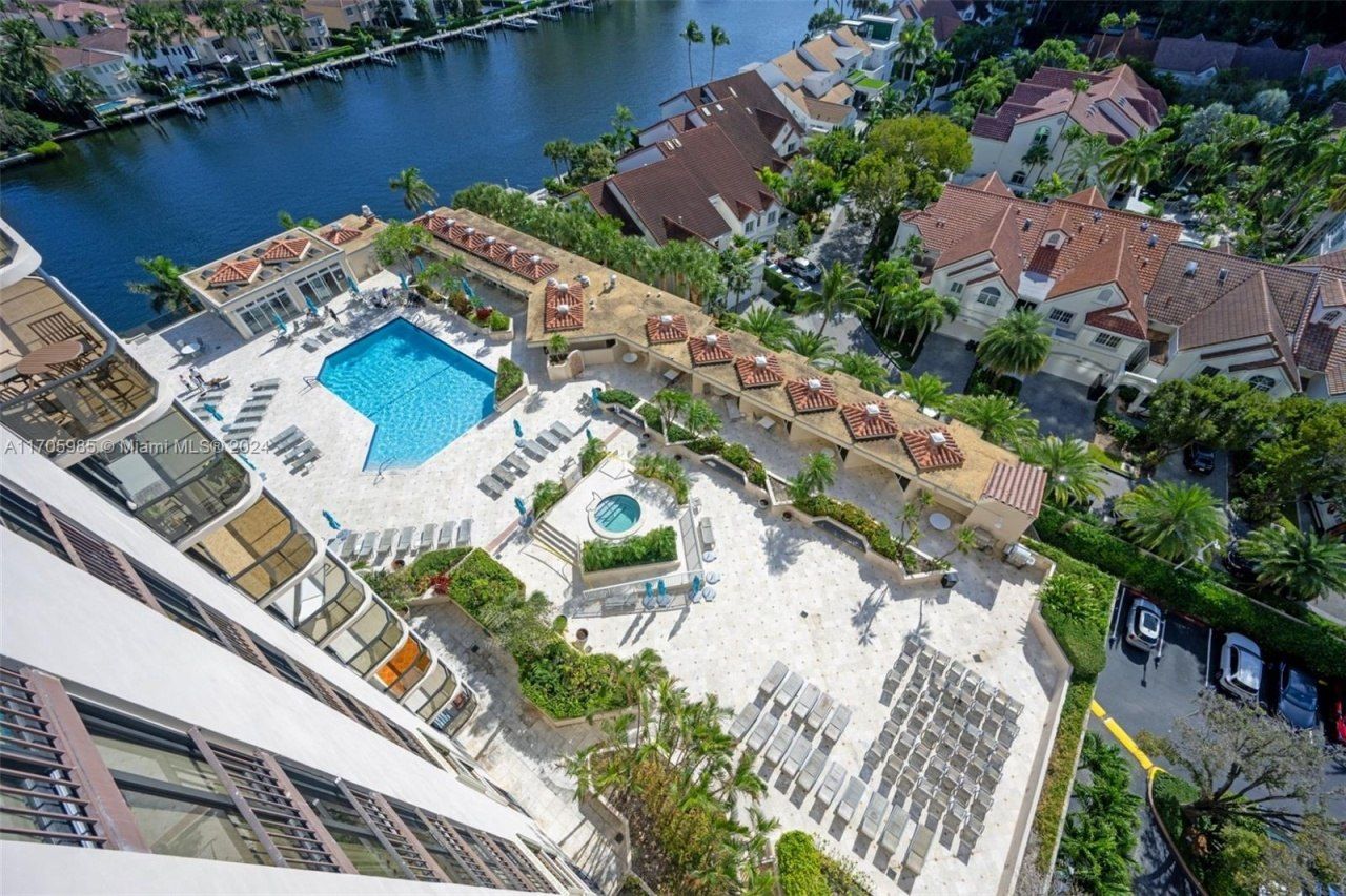 19667 Turnberry Way, Unit 14C, Aventura, FL 33180 Photo