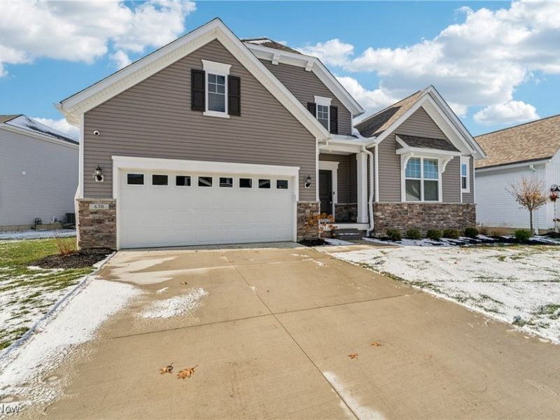 670 Innisbrook Lane, Avon Lake, OH 44012 Photo 2