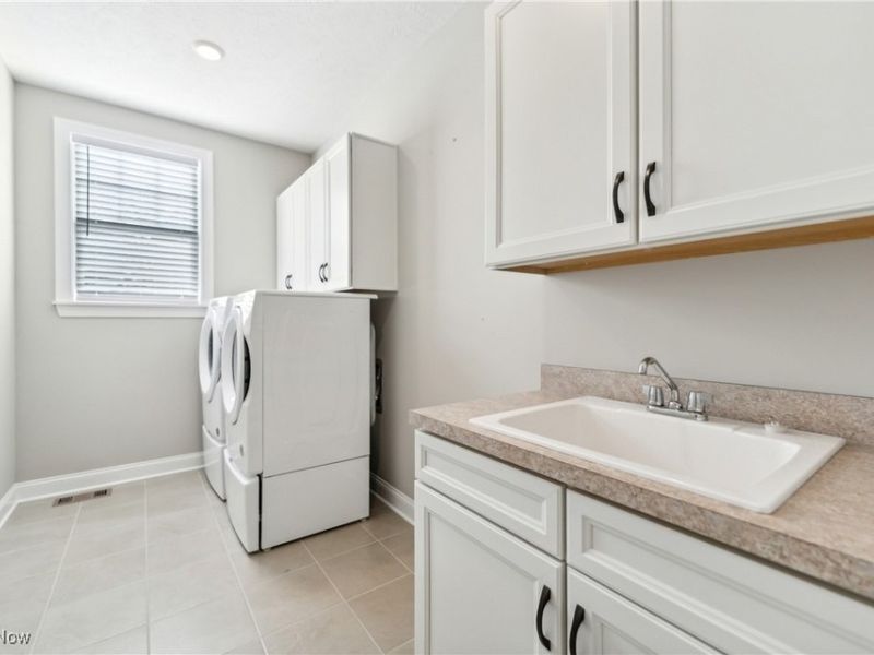 670 Innisbrook Lane, Avon Lake, OH 44012 Photo 8