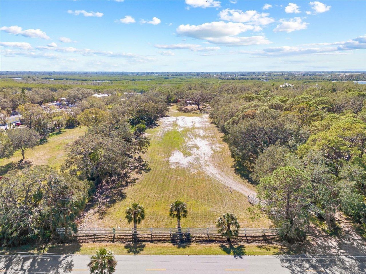 2312 W Shell Point Road, Ruskin, FL 33570 Photo