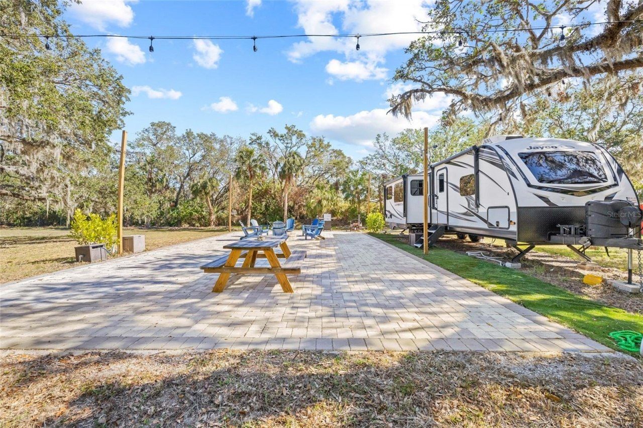 2312 W Shell Point Road, Ruskin, FL 33570 Photo