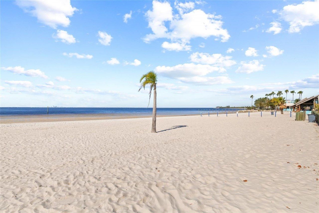 2312 W Shell Point Road, Ruskin, FL 33570 Photo