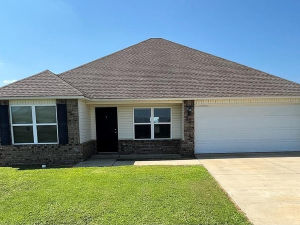 3891 Saddlecrest Dr., Jonesboro, AR 72404