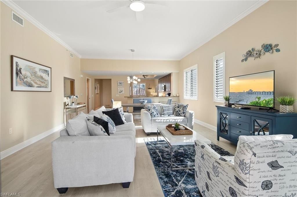 985 Sandpiper St, Unit I201, Naples, FL 34102 Photo