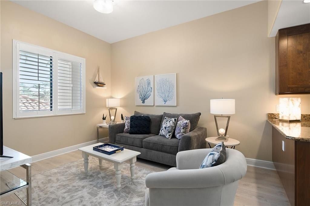 985 Sandpiper St, Unit I201, Naples, FL 34102 Photo