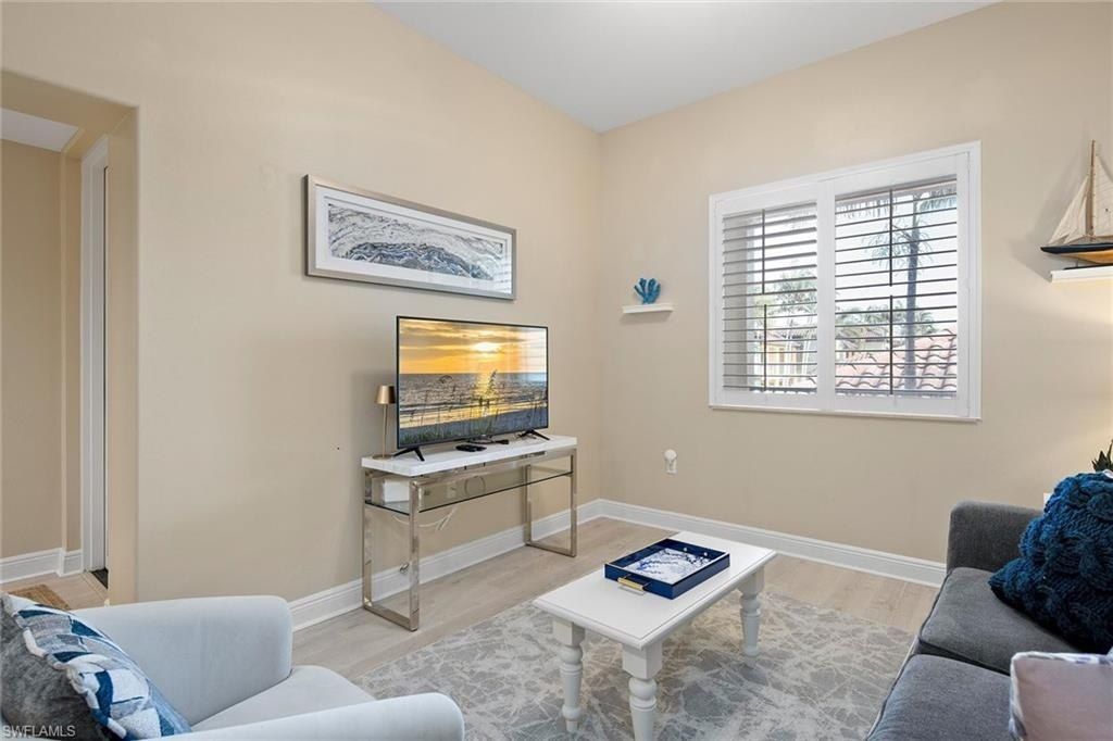 985 Sandpiper St, Unit I201, Naples, FL 34102 Photo