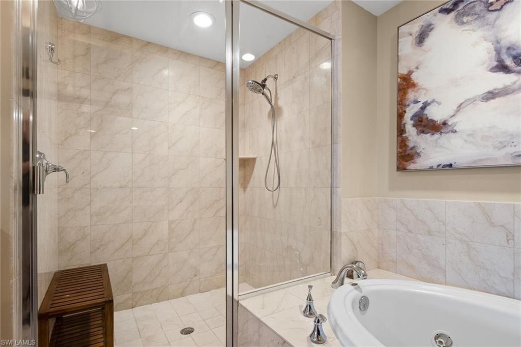 985 Sandpiper St, Unit I201, Naples, FL 34102 Photo