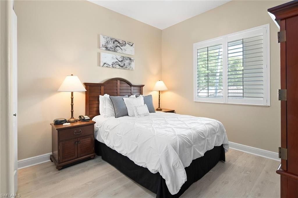 985 Sandpiper St, Unit I201, Naples, FL 34102 Photo