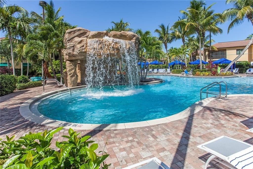 985 Sandpiper St, Unit I201, Naples, FL 34102 Photo