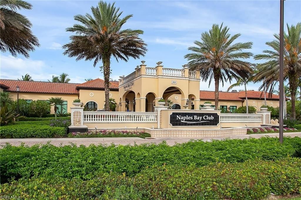 985 Sandpiper St, Unit I201, Naples, FL 34102 Photo