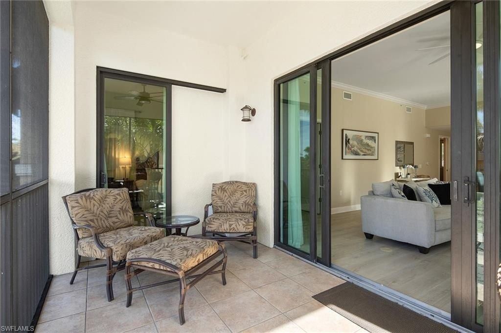 985 Sandpiper St, Unit I201, Naples, FL 34102 Photo