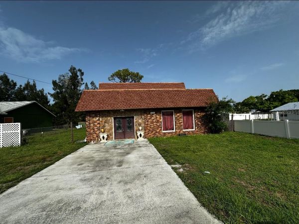 5630 3RD STREET W, BRADENTON, FL 34207