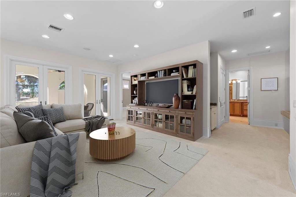 28790 Blaisdell Dr, Naples, FL 34119 Photo