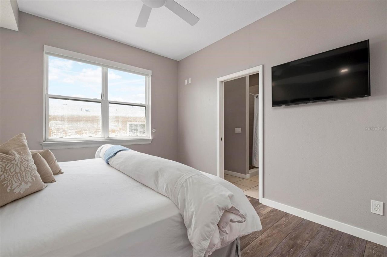 1900 Gulf Drive N, Unit 1, Bradenton Beach, FL 34217 Photo