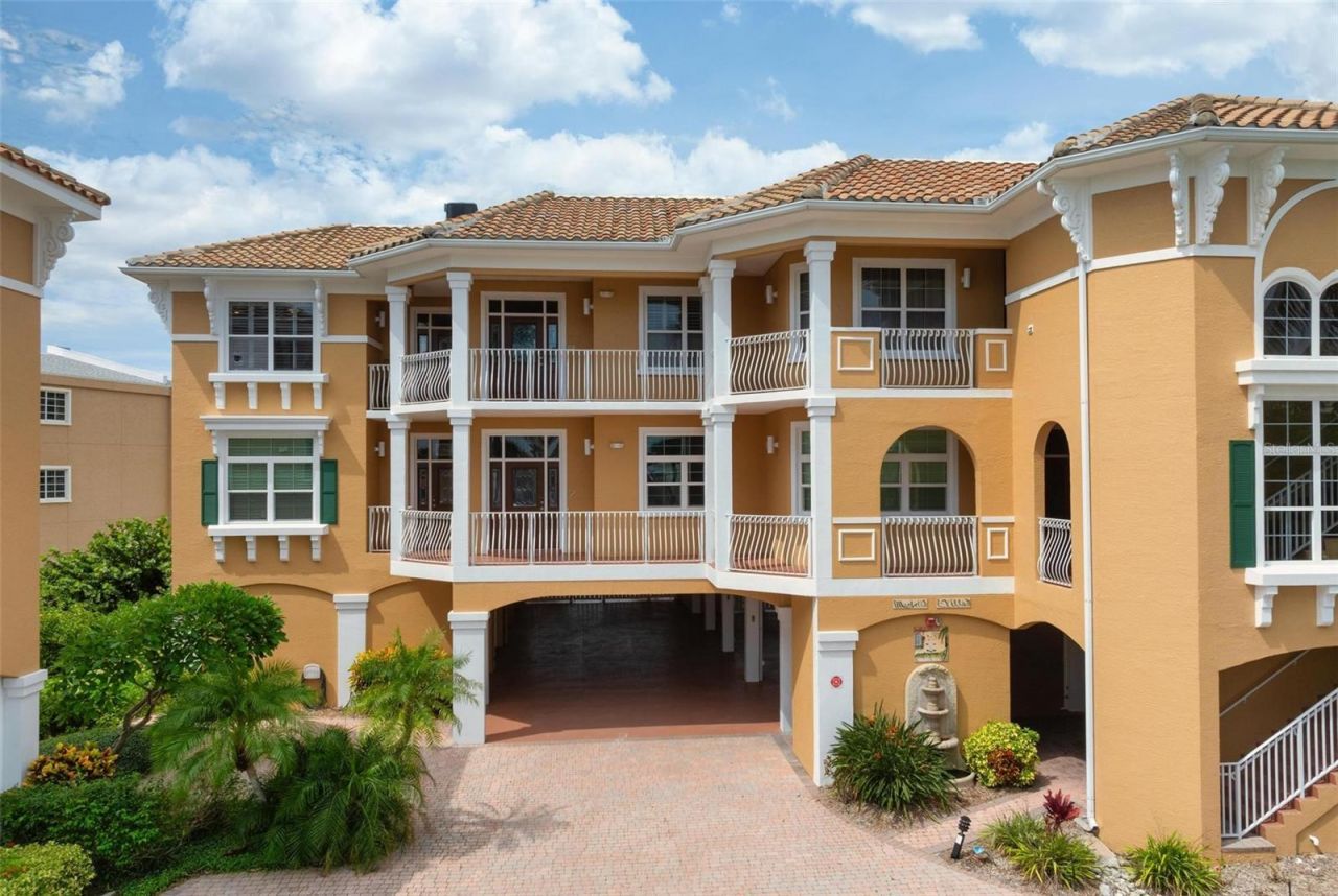 1900 Gulf Drive N, Unit 1, Bradenton Beach, FL 34217 Photo