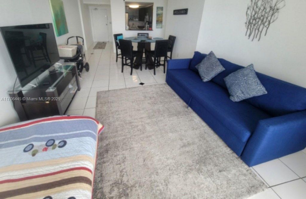 5601 Collins Ave, Unit PH-9, Miami Beach, FL 33140 Photo