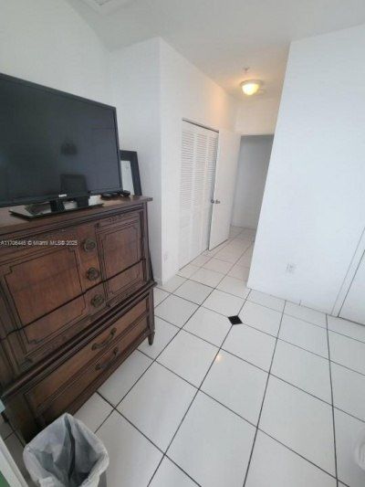 5601 Collins Ave, Unit PH-9, Miami Beach, FL 33140 Photo