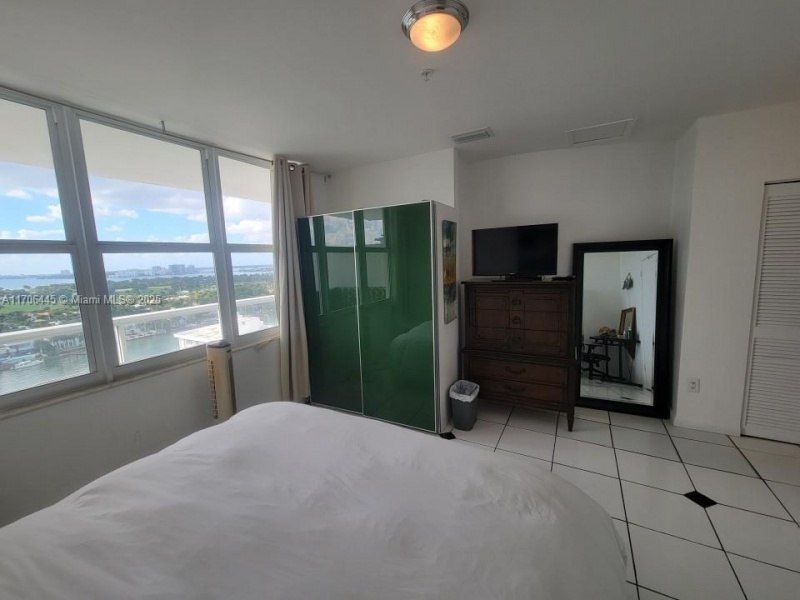 5601 Collins Ave, Unit PH-9, Miami Beach, FL 33140 Photo