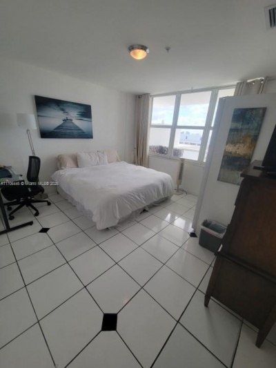 5601 Collins Ave, Unit PH-9, Miami Beach, FL 33140 Photo