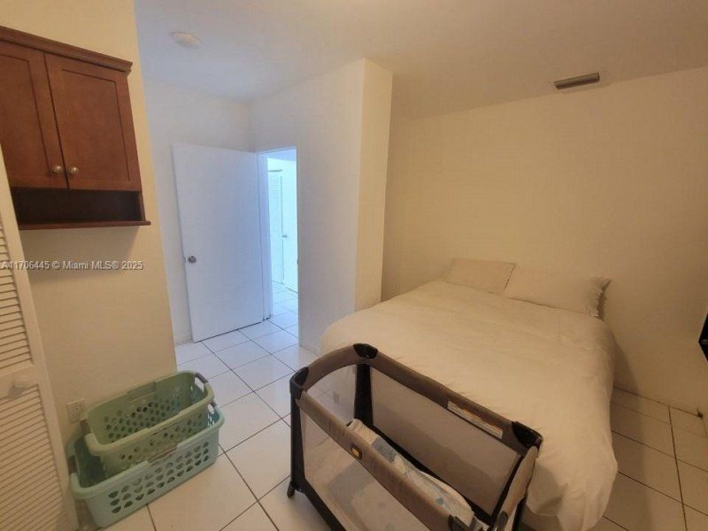 5601 Collins Ave, Unit PH-9, Miami Beach, FL 33140 Photo