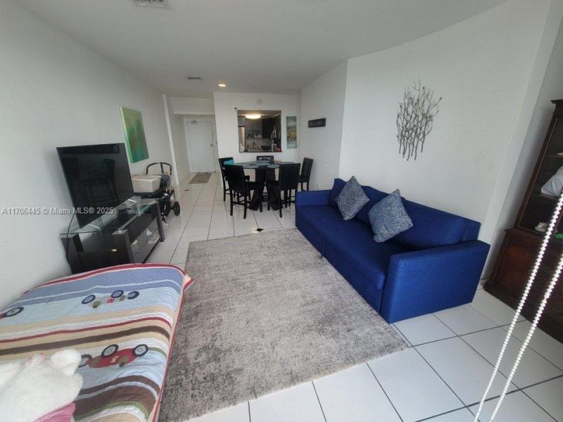 5601 Collins Ave, Unit PH-9, Miami Beach, FL 33140 Photo