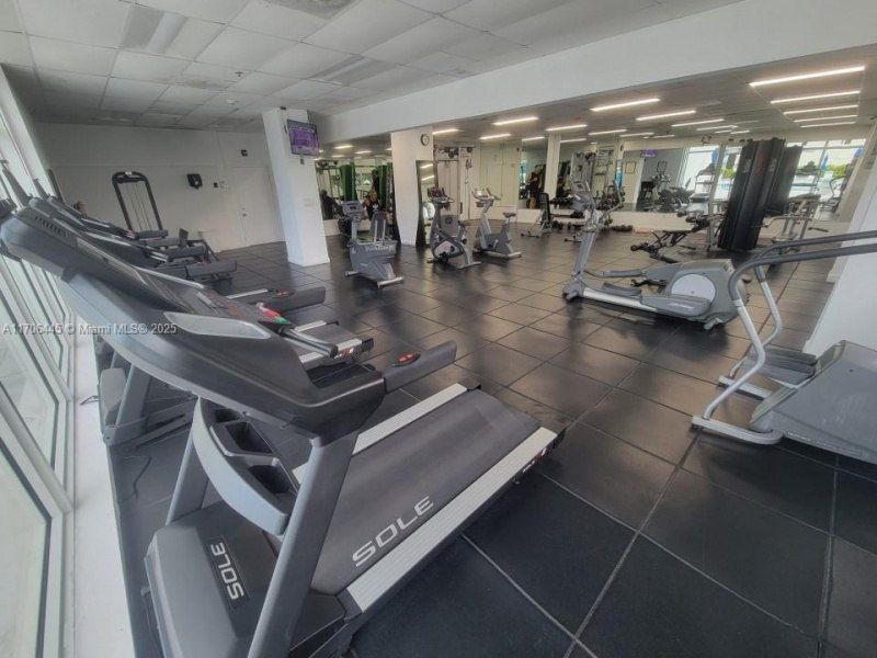 5601 Collins Ave, Unit PH-9, Miami Beach, FL 33140 Photo