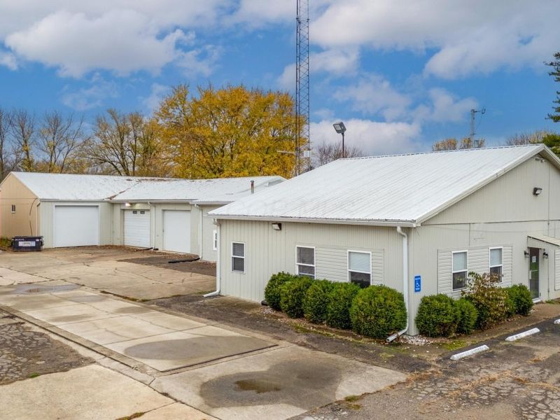 1099 US-22, Unit W, Circleville, OH 43113 Photo 1