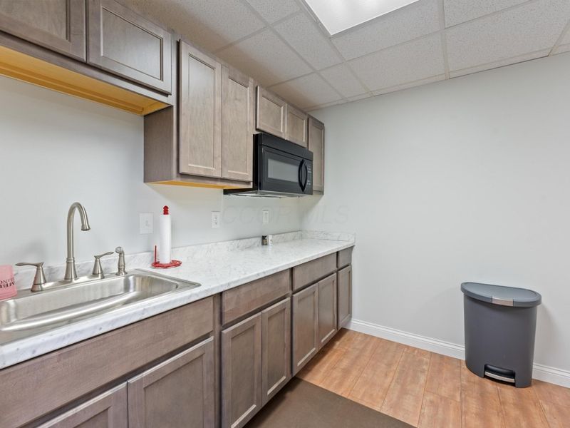 1099 US-22, Unit W, Circleville, OH 43113 Photo 22