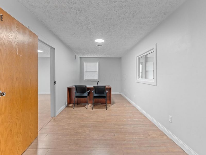 1099 US-22, Unit W, Circleville, OH 43113 Photo 25